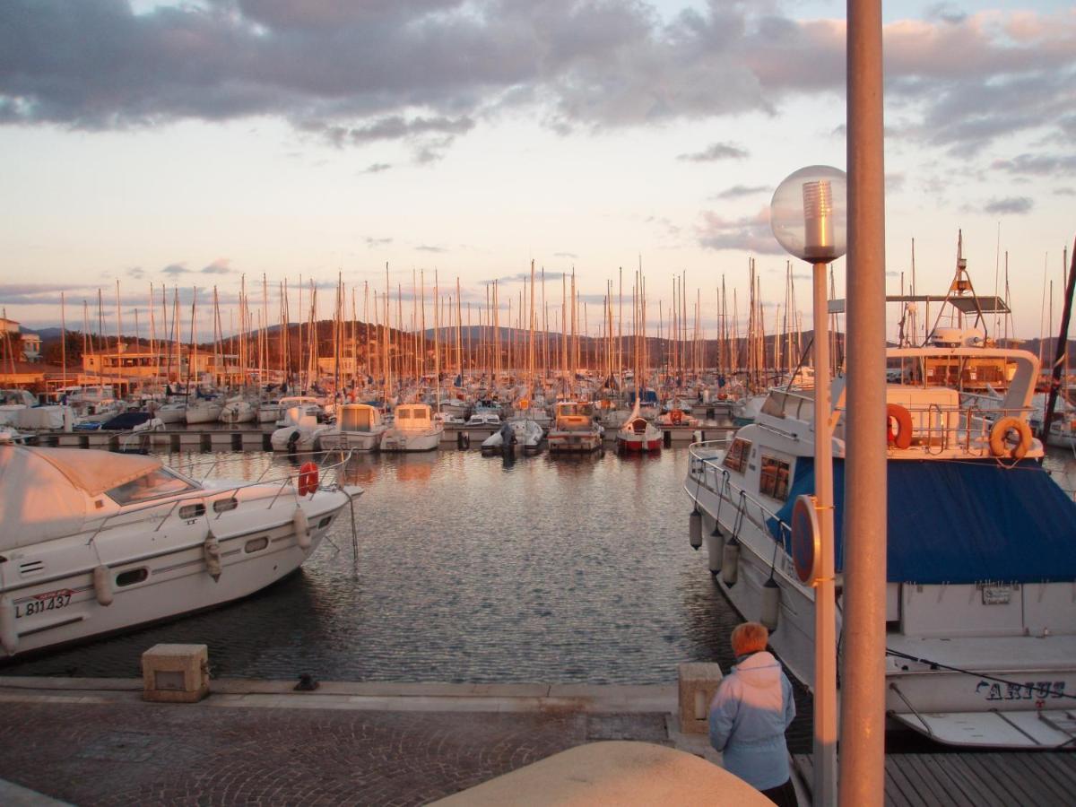 La Provence Authentique A 30 Minutes Des Plages Collobrieres Exterior photo